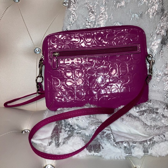 Coach Signature Patent Leather Fuchsia Embossed High-Tech Tote - Picture 2 of 11